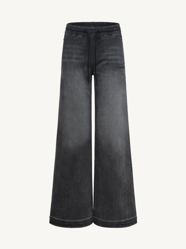 Minimal Straight-Leg Jeans